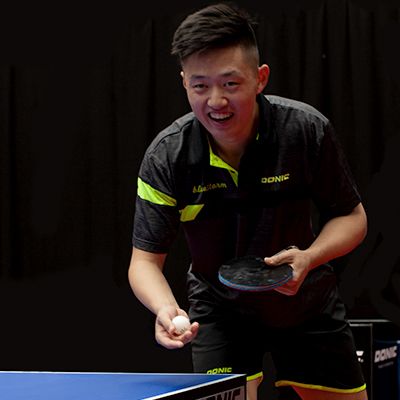 Fanbo Meng im DONIC-Trikot beim Spiel